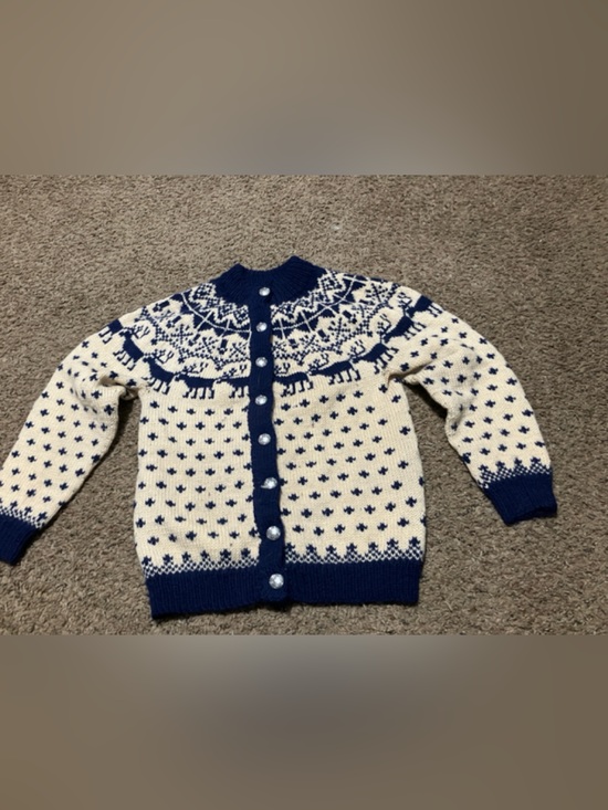 Dale of Norway Sweaters - Women's Icelandic-Style 100% Wool Button Cardigan - Cream and navy xs